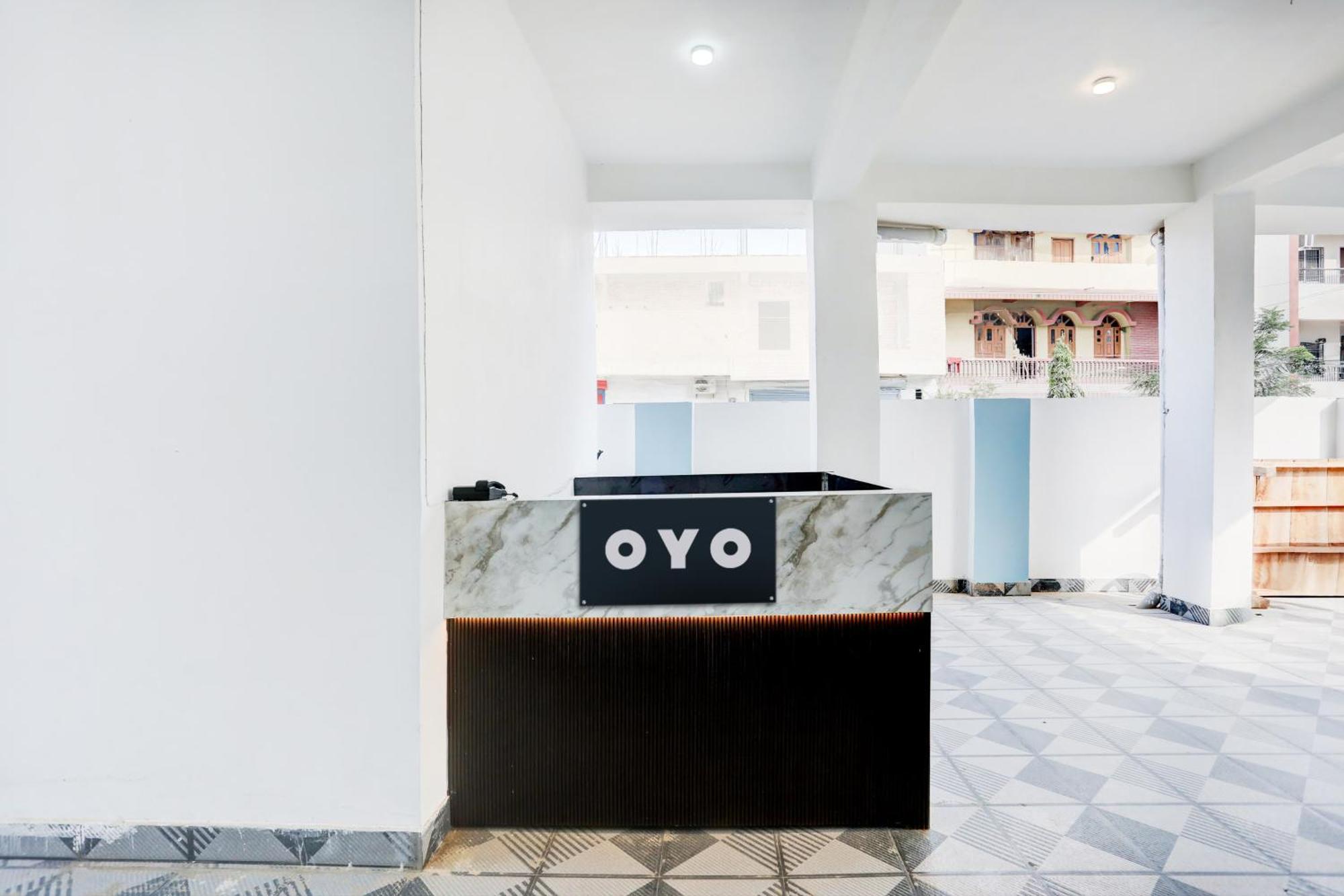 Hotel O Deejit Inn Dānāpur エクステリア 写真